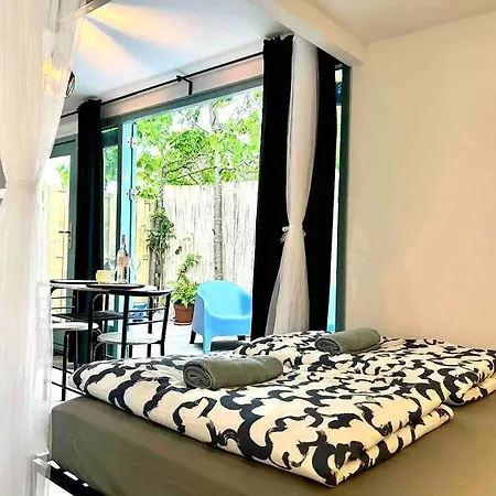 Caribbean Style Beach House With Jacuzzi & Private Garden Near Amsterdam Vijfhuizen Exterior photo